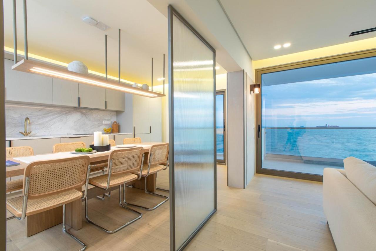 Apartamento F & B Collection - Luxury Seafront 2 Bedroom Tesalónica